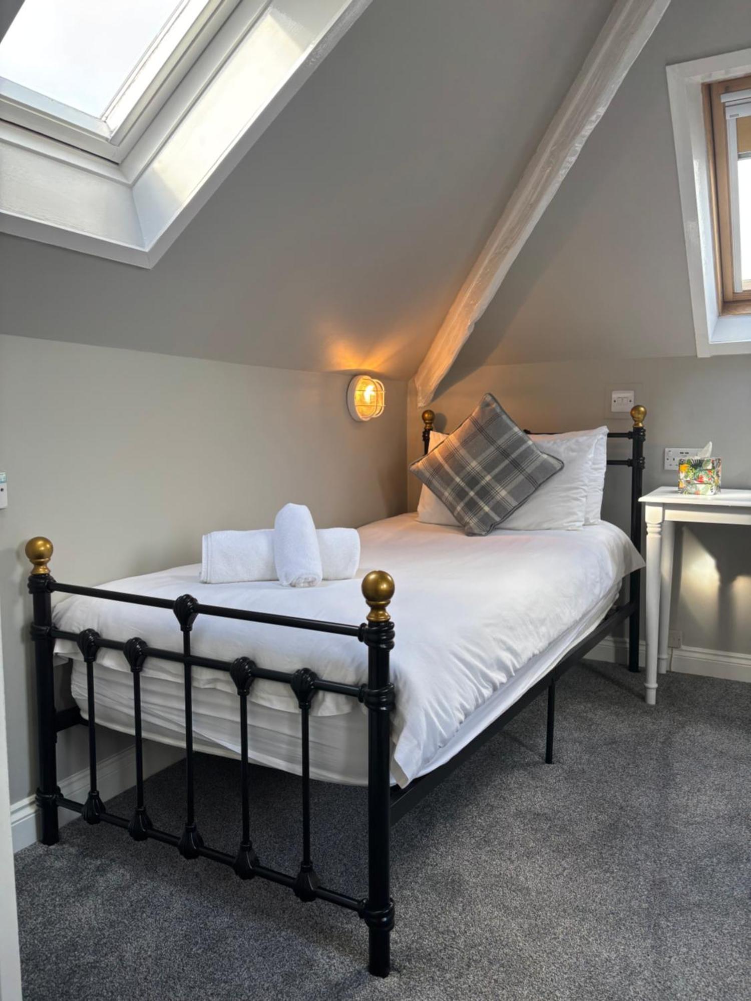 The Seacliffe - Whitby Hotel Eksteriør billede