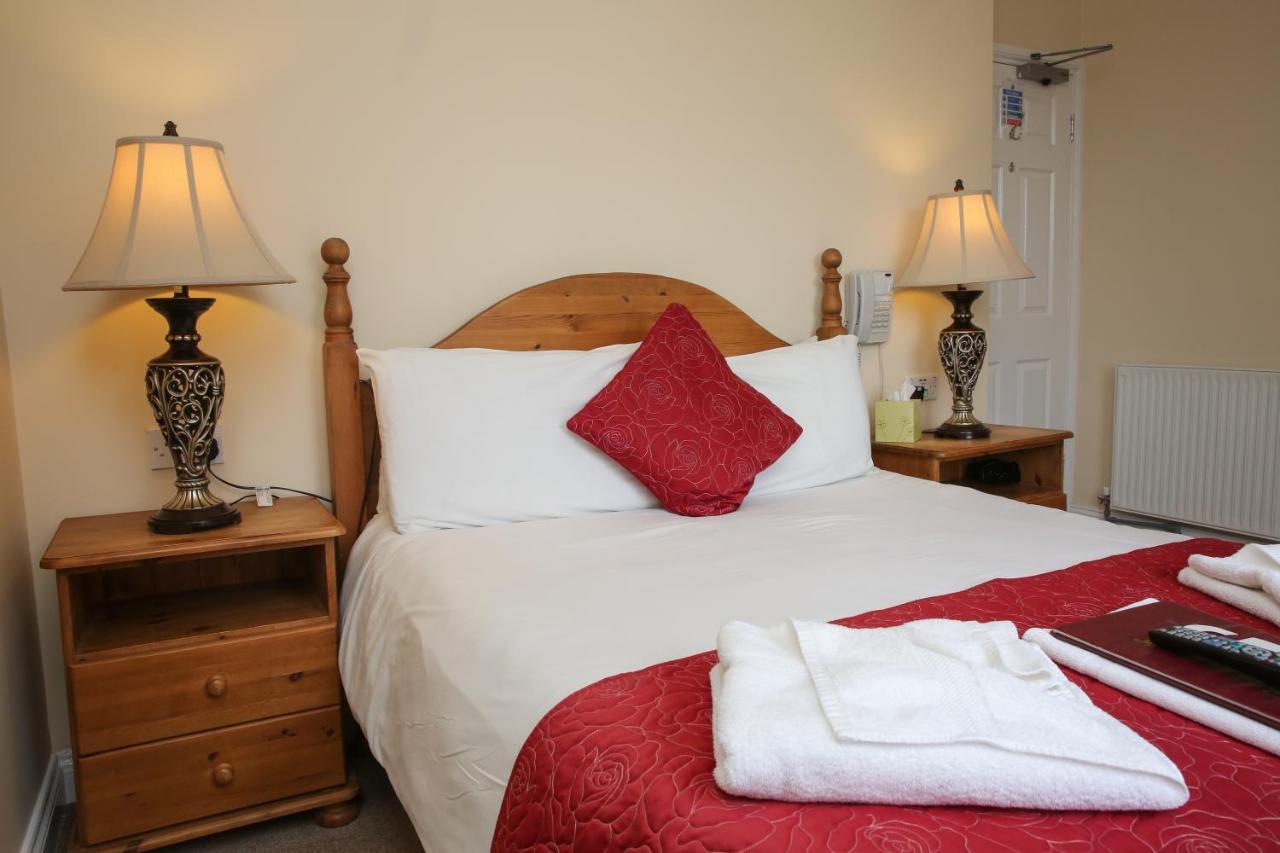 The Seacliffe - Whitby Hotel Eksteriør billede